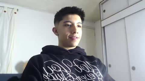 Snapshot of thesaint_xxx chatting on February 28, 11:11 am thesaint_xxx online show from February 28, 11:11 am