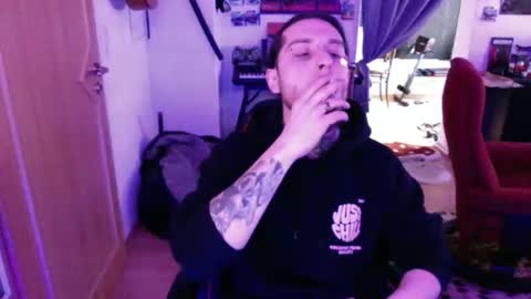 theshowercock online show from December 16, 11:26 am