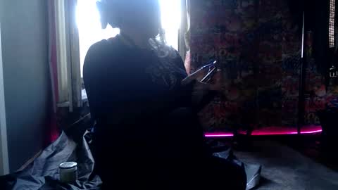 theshowgirl online show from May 10, 2:44 pm