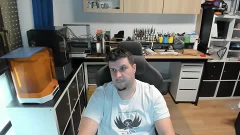 Snapshot of thesir35 chatting on October 23, 2:49 pm thesir35 online show from October 23, 2:49 pm