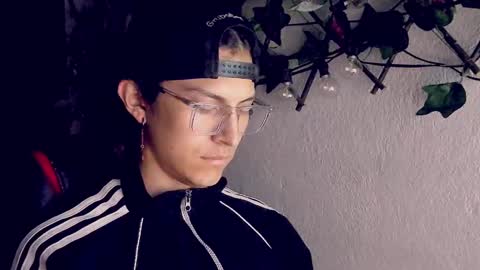 Snapshot of thesir_jack chatting on September 30, 12:48 am Jack online show from September 30, 12:48 am