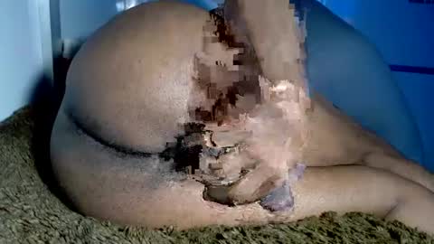 Snapshot of thetightestass14 chatting on January 1, 2:51 am thetightestass14 online show from January 1, 2:51 am