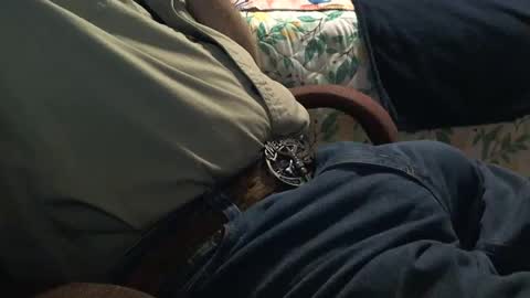 Snapshot of thetnguy chatting on December 15, 4:18 am thetnguy online show from December 15, 4:18 am