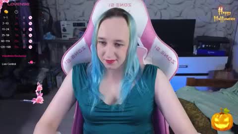 Snapshot of thetrixy chatting on October 30, 10:49 am The Great And Powerful Trixie online show from October 30, 10:49 am