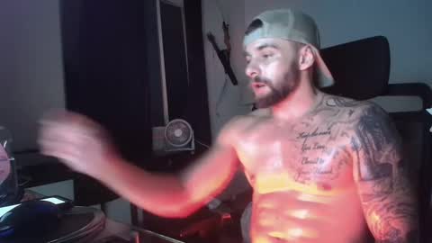 Snapshot of theufcfan_8181 chatting on September 27, 7:13 am troy online show from September 27, 7:13 am