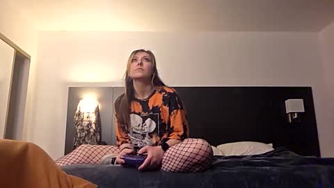 theunbound07 online show from February 27, 11:43 am