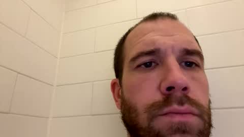 Snapshot of thewiggler32 chatting on January 10, 5:26 pm thewiggler32 online show from January 10, 5:26 pm