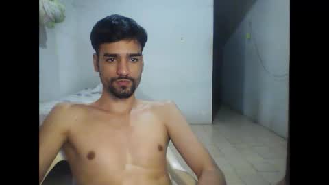 Snapshot of thiago22bk chatting on December 5, 6:15 pm thiago22bk online show from December 5, 6:15 pm