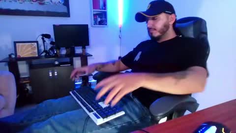 Snapshot of thiago_420 chatting on May 15, 11:56 pm thiago_420 online show from May 15, 11:56 pm