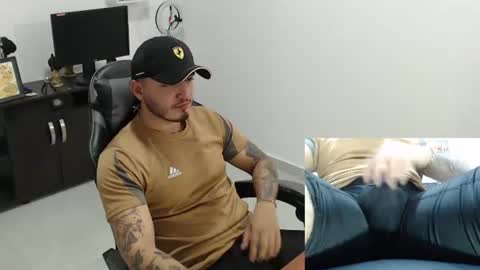 Snapshot of thiago_420 chatting on July 1, 11:59 pm thiago_420 online show from July 1, 11:59 pm