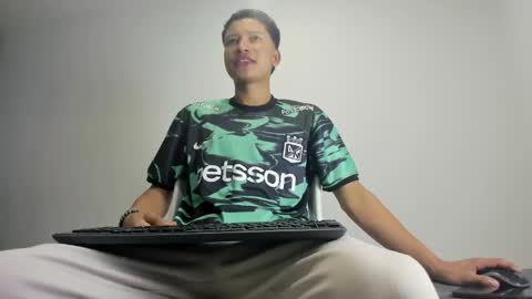 Thiago online show from May 29, 2:31 am