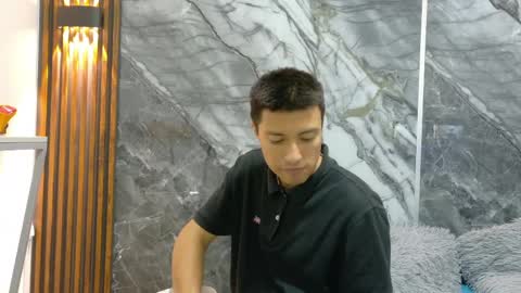Snapshot of thiago_enzo chatting on May 26, 3:24 am online show from May 26, 3:24 am