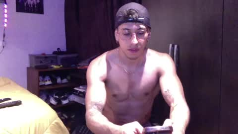 thiago_happy online show from February 26, 2:59 am