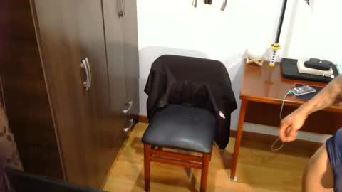 Snapshot of thiago_happy chatting on June 2, 1:18 am thiago_happy online show from June 2, 1:18 am