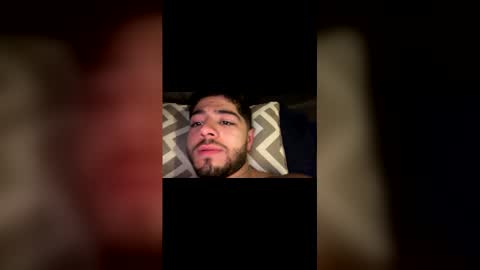 Snapshot of thiago_moretti chatting on February 17, 7:49 am THIAGO online show from February 17, 7:49 am