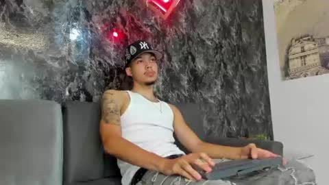 Thiago online show from July 14, 7:41 pm