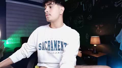 Snapshot of thiago_rockwell chatting on November 28, 1:19 am Thiago online show from November 28, 1:19 am