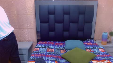 Snapshot of thiago_twink38 chatting on October 18, 4:48 am thiago_twink38 online show from October 18, 4:48 am