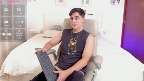 Snapshot of thiago_winteer chatting on October 20, 4:57 am Thiago Winteer online show from October 20, 4:57 am