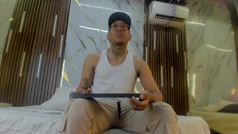 Snapshot of thiagoberry chatting on January 15, 11:04 am ThiagoBerry online show from January 15, 11:04 am