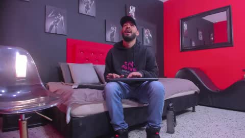 Thia Gomez online show from November 24, 12:38 pm