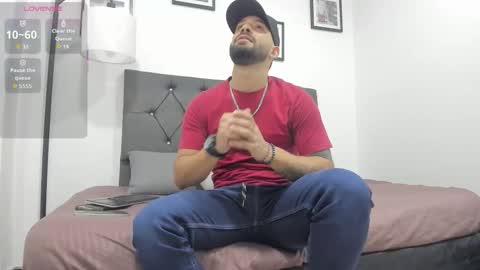 Thia Gomez online show from February 6, 7:06 pm