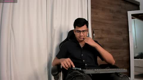 thiagovega_ online show from June 7, 3:54 am
