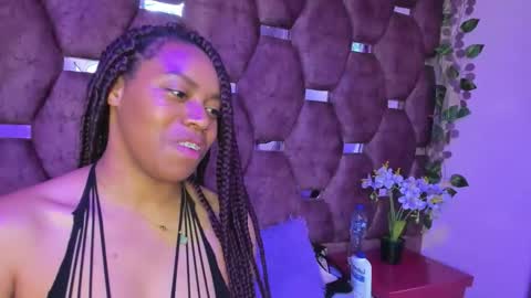 thiana_taylor online show from December 2, 8:26 pm