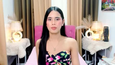 Snapshot of thianna_soft chatting on November 8, 11:58 pm thianna_soft online show from November 8, 11:58 pm