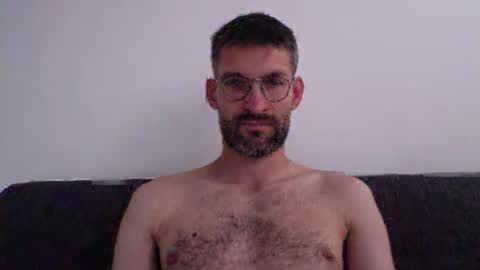 Snapshot of thibthib12 chatting on September 20, 4:52 pm Thibthib online show from September 20, 4:52 pm