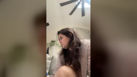 ThatsaGurl online show from November 30, 2:21 pm
