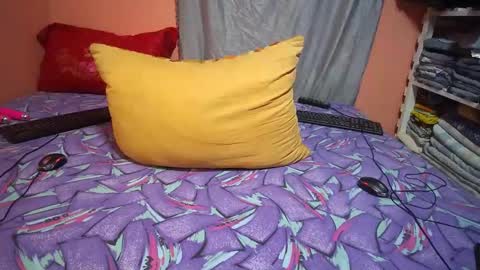 thick_sweet_ass online show from February 20, 3:19 pm