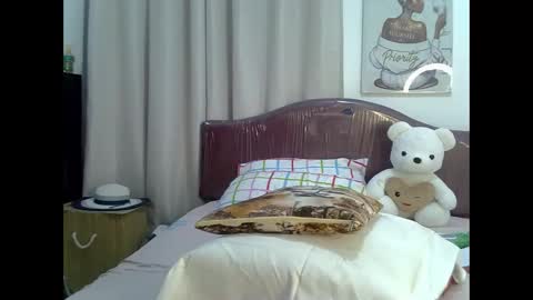 thickassvillageebony online show from May 11, 7:11 pm