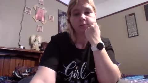 thickblonde_92 online show from October 13, 2:28 pm