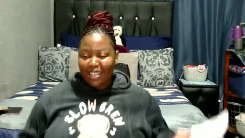 phindy online show from May 9, 1:55 am