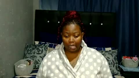 phindy online show from May 15, 2:07 am