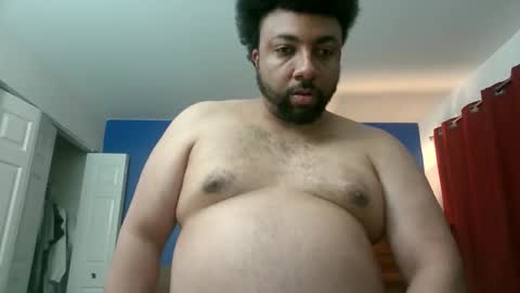 Snapshot of thickcaramelbeef33 chatting on March 19, 3:10 am thickcaramelbeef33 online show from March 19, 3:10 am