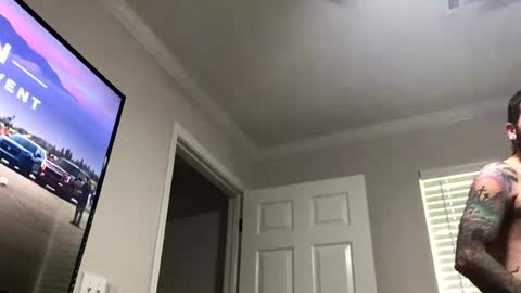 Snapshot of thickdicktay chatting on June 20, 7:27 pm thickdicktay online show from June 20, 7:27 pm