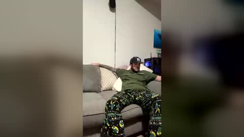 Snapshot of thickdicktay chatting on June 28, 12:05 am thickdicktay online show from June 28, 12:05 am