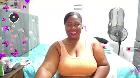 Snapshot of thickebonymilf chatting on June 26, 2:27 am XIOMARA online show from June 26, 2:27 am