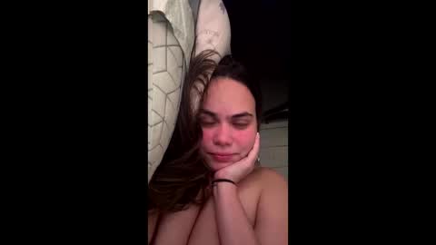 thickmilf4700 online show from January 18, 7:34 am