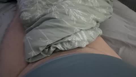 thicksingarters online show from December 17, 7:47 am