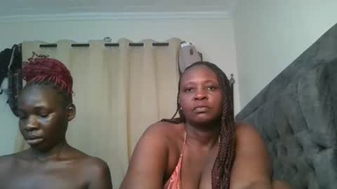 thicky_rue2 online show from July 13, 10:45 pm