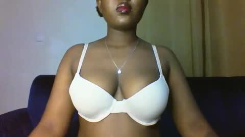 Snapshot of thickyannah2 chatting on September 14, 11:04 pm thickyannah online show from September 14, 11:04 pm