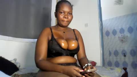 thickyass12 online show from July 1, 9:11 am