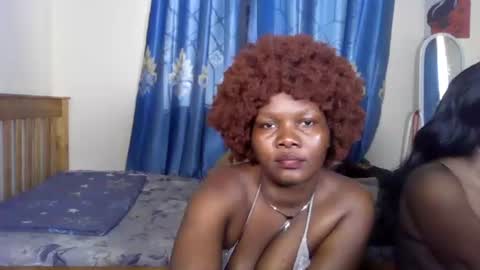 thickyass12 online show from July 27, 1:07 pm