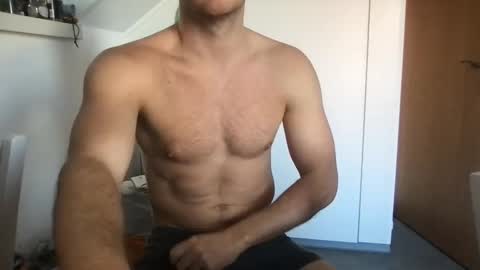 Snapshot of thierrinho8148 chatting on January 1, 1:27 pm thierrinho8148 online show from January 1, 1:27 pm