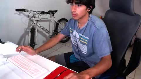 Snapshot of thieves_us chatting on September 10, 6:52 pm thieves_us online show from September 10, 6:52 pm