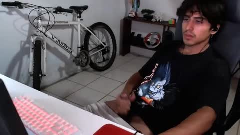 Snapshot of thieves_us chatting on September 13, 9:09 am thieves_us online show from September 13, 9:09 am