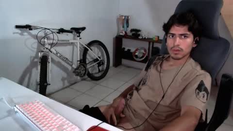 Snapshot of thieves_us chatting on October 2, 6:48 pm thieves_us online show from October 2, 6:48 pm